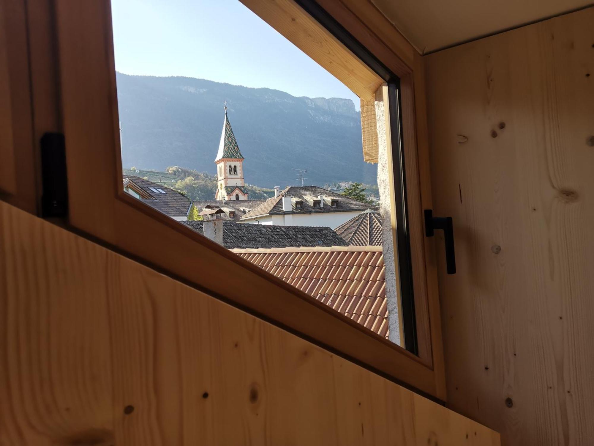 Ansitz Grustdorf Apartment Appiano Sulla Strada Del Vino Bagian luar foto
