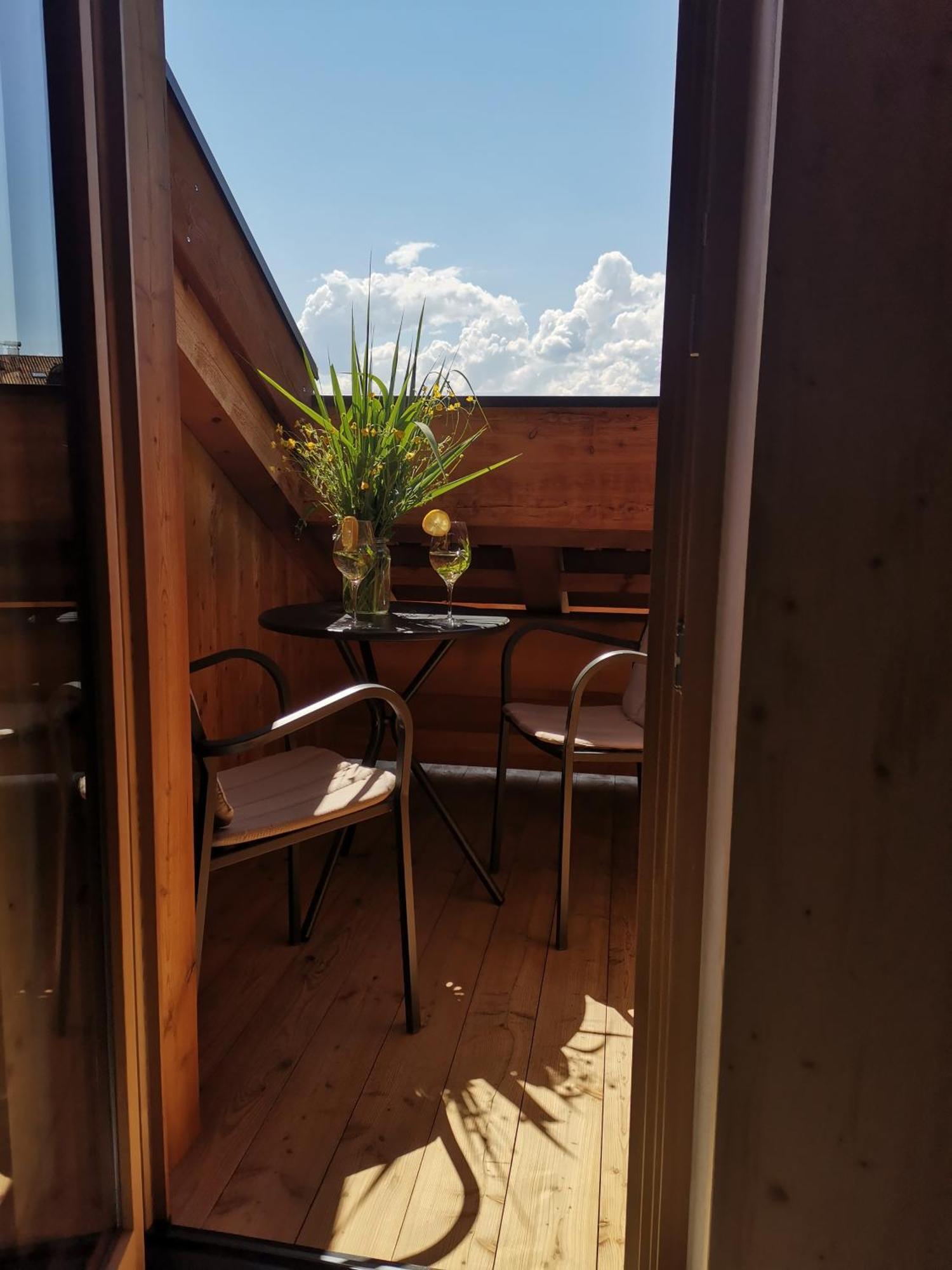 Ansitz Grustdorf Apartment Appiano Sulla Strada Del Vino Bagian luar foto