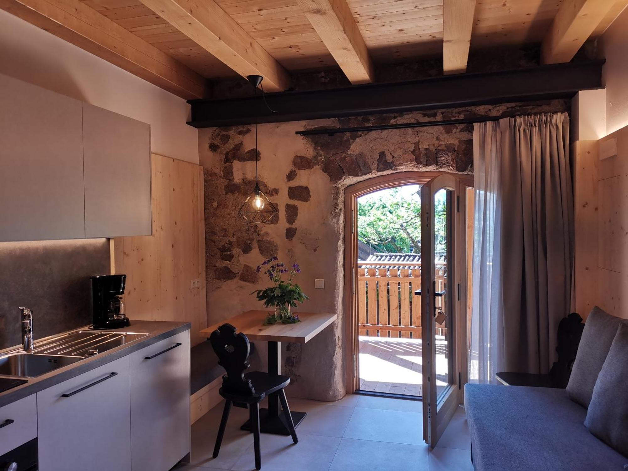 Ansitz Grustdorf Apartment Appiano Sulla Strada Del Vino Bagian luar foto